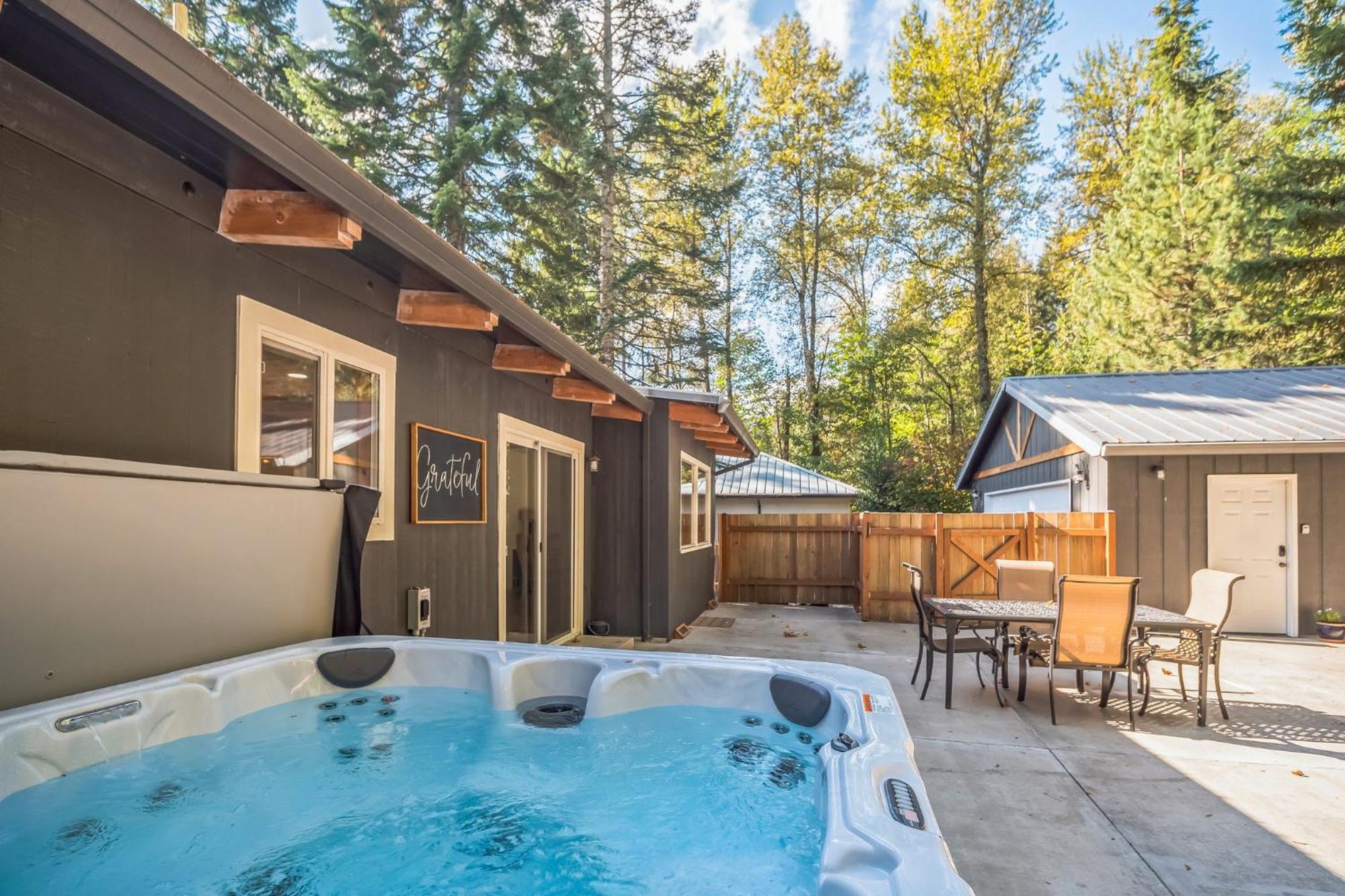 Mountain Retreat With Hot Tub Near Skiing And Golf Villa Mount Hood Village Esterno foto